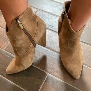 Tan western style boots!